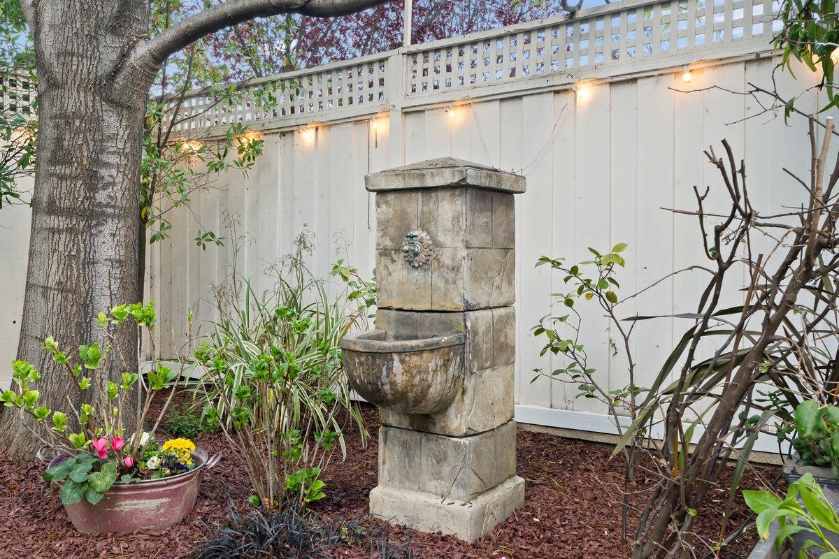 Detail Gallery Image 68 of 69 For 16979 Roberts #7,  Los Gatos,  CA 95032 - 3 Beds | 2 Baths