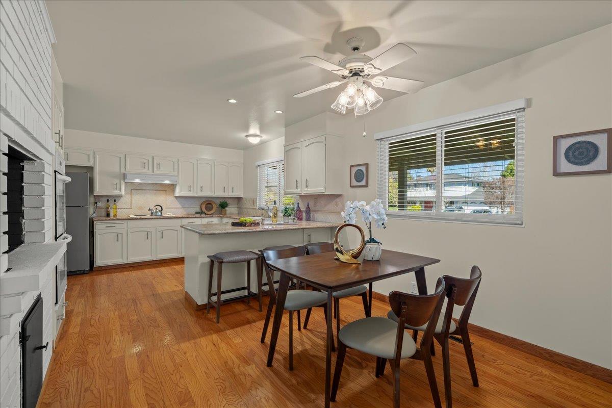 Detail Gallery Image 12 of 41 For 2247 Constitution Dr, San Jose,  CA 95124 - 4 Beds | 3 Baths