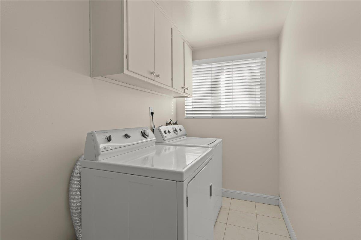 Detail Gallery Image 32 of 41 For 2247 Constitution Dr, San Jose,  CA 95124 - 4 Beds | 3 Baths