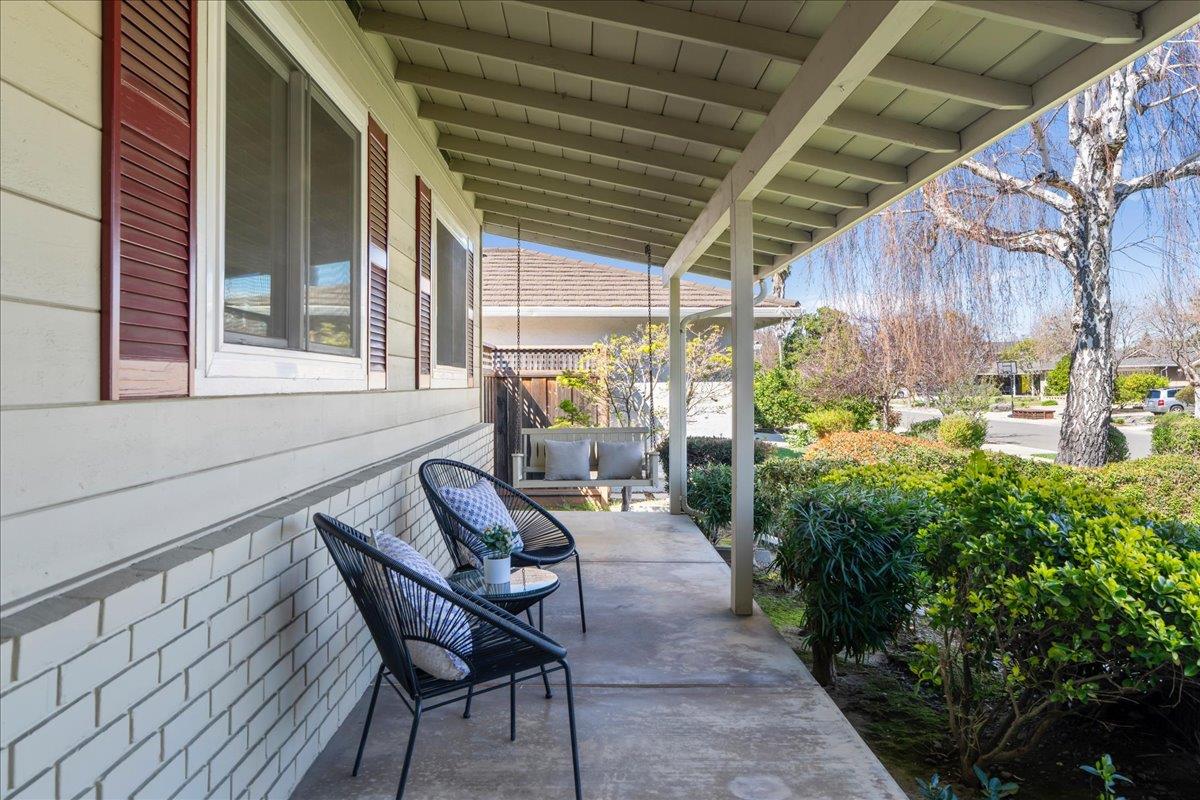 Detail Gallery Image 5 of 41 For 2247 Constitution Dr, San Jose,  CA 95124 - 4 Beds | 3 Baths