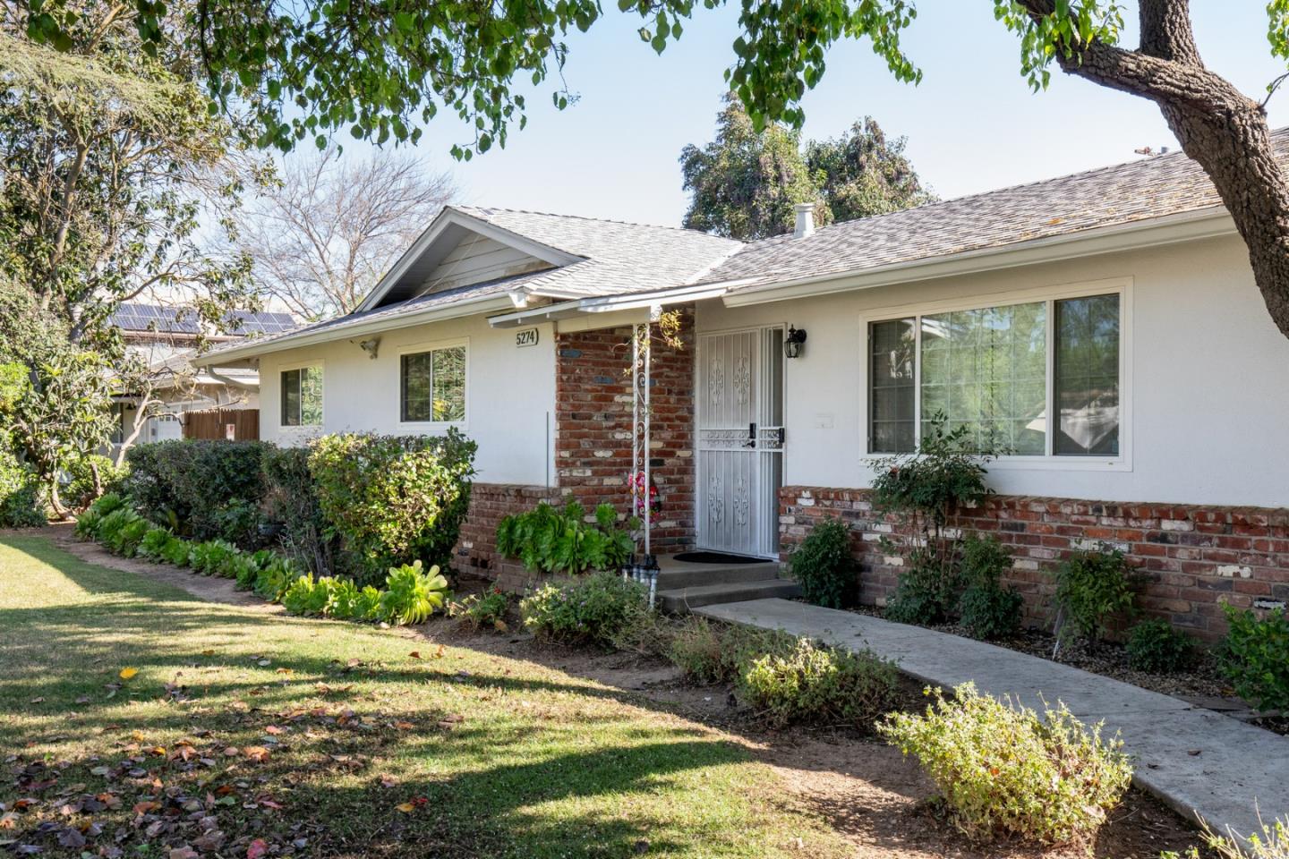 Detail Gallery Image 6 of 37 For 5274 N Nantucket Ave, Fresno,  CA 93704 - 3 Beds | 2 Baths