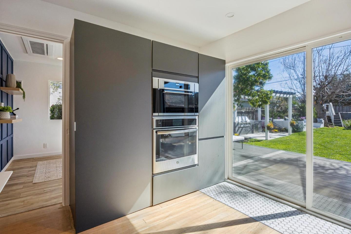 Detail Gallery Image 20 of 78 For 15122 Woodard Rd, San Jose,  CA 95124 - 7 Beds | 3 Baths