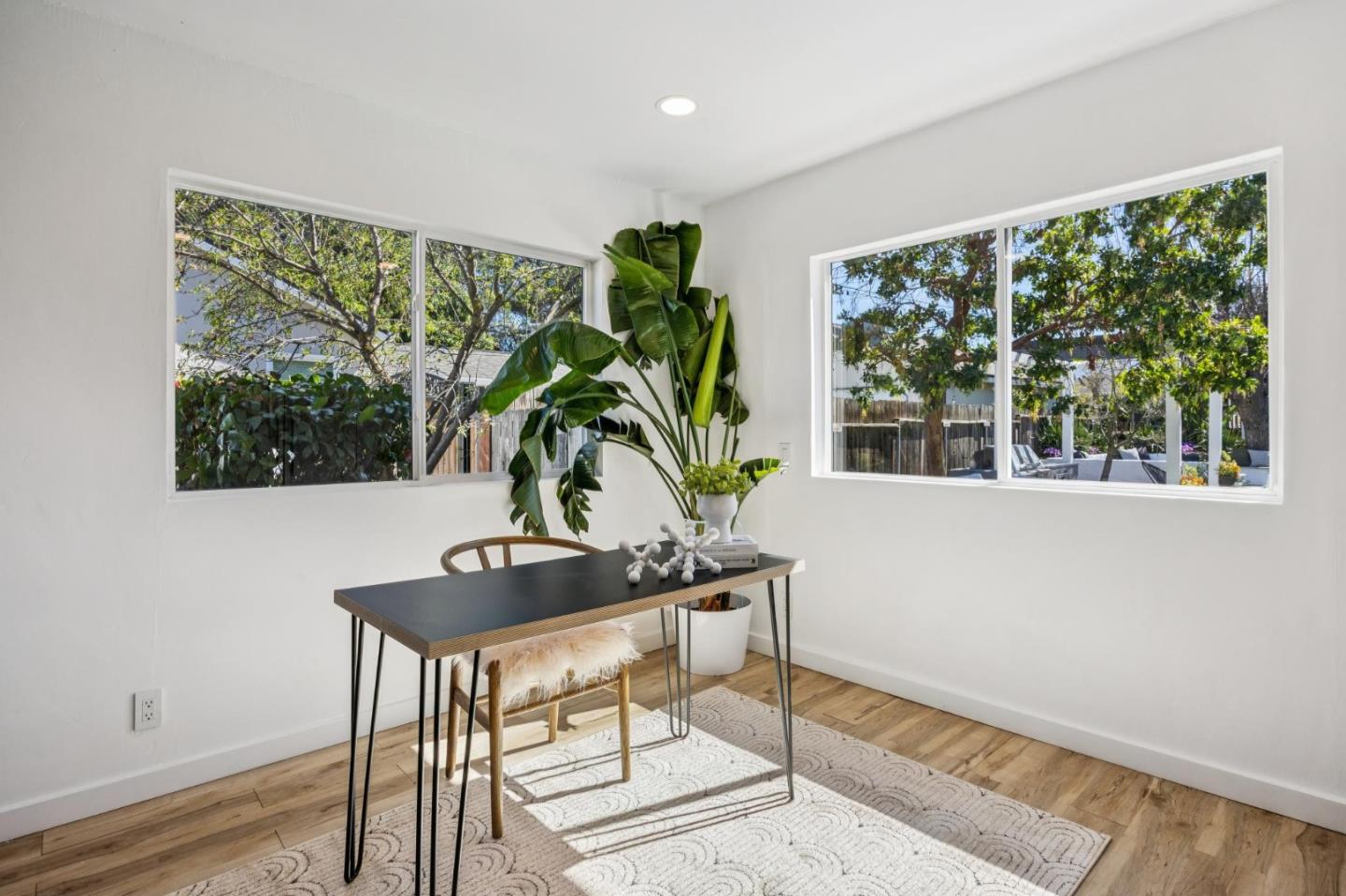 Detail Gallery Image 23 of 78 For 15122 Woodard Rd, San Jose,  CA 95124 - 7 Beds | 3 Baths