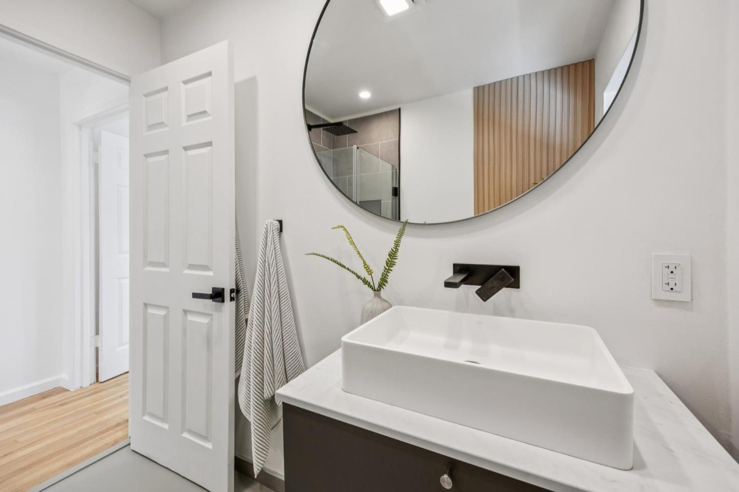 Detail Gallery Image 29 of 78 For 15122 Woodard Rd, San Jose,  CA 95124 - 7 Beds | 3 Baths