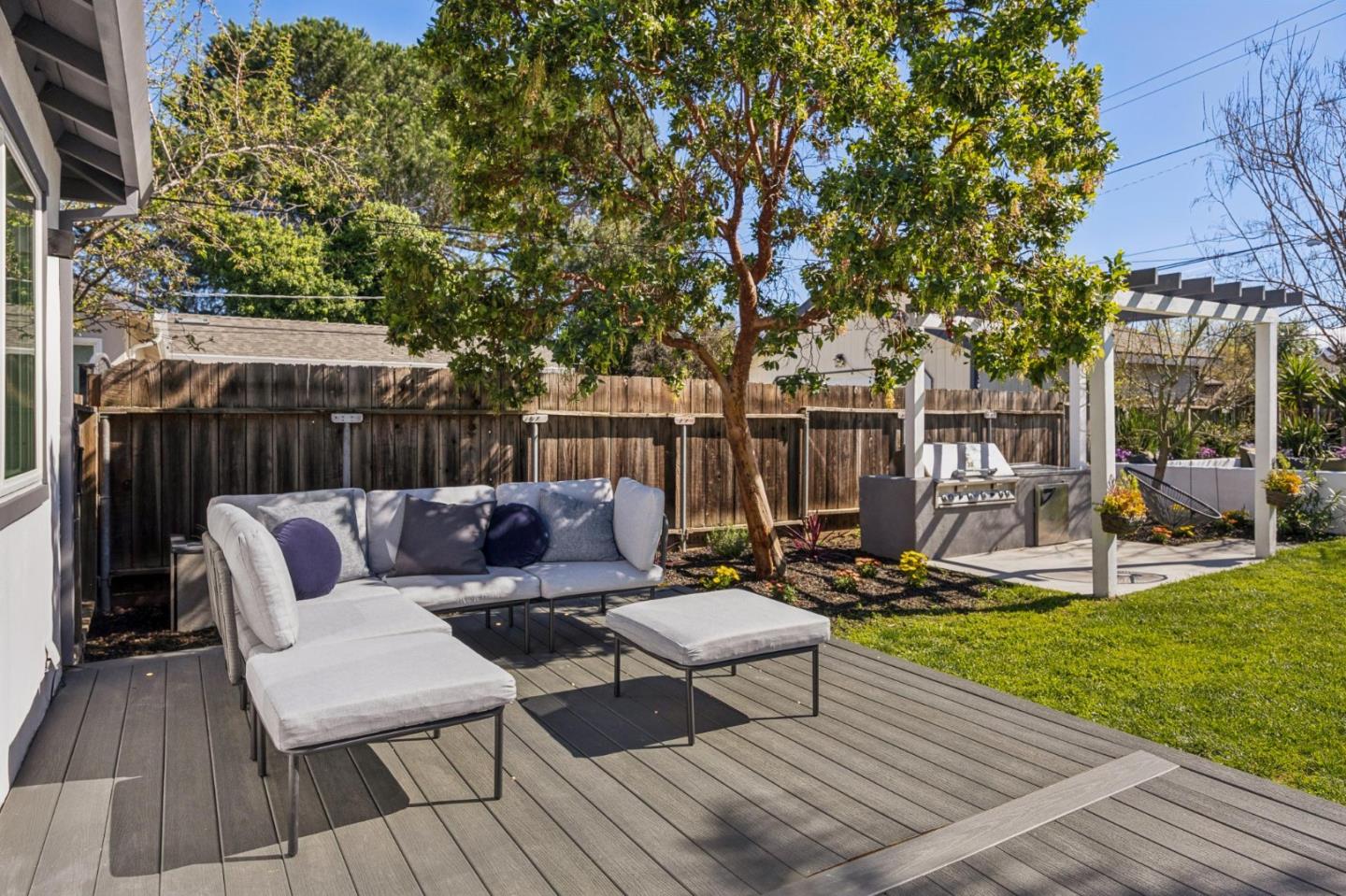 Detail Gallery Image 39 of 78 For 15122 Woodard Rd, San Jose,  CA 95124 - 7 Beds | 3 Baths