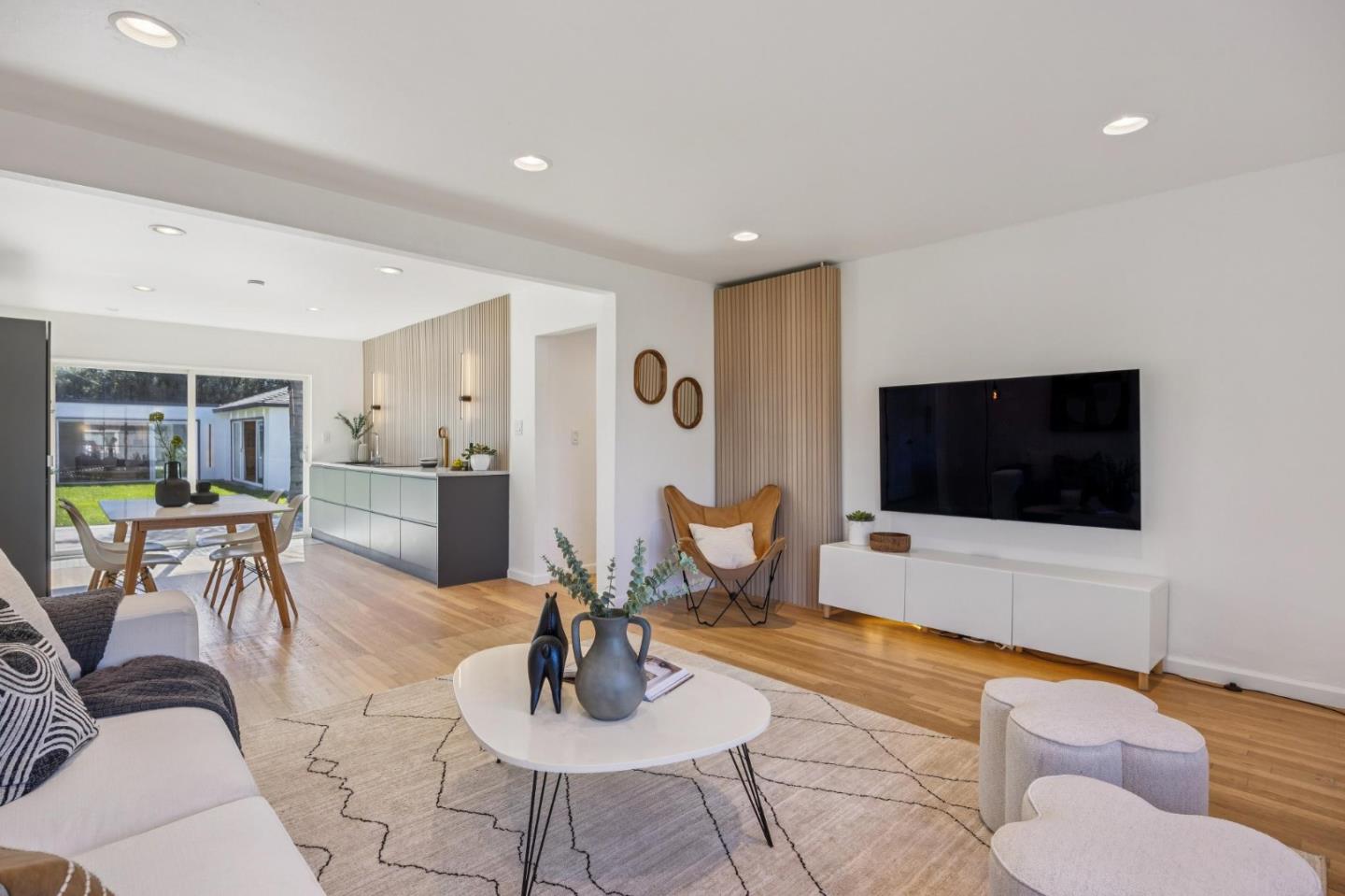 Detail Gallery Image 7 of 78 For 15122 Woodard Rd, San Jose,  CA 95124 - 7 Beds | 3 Baths