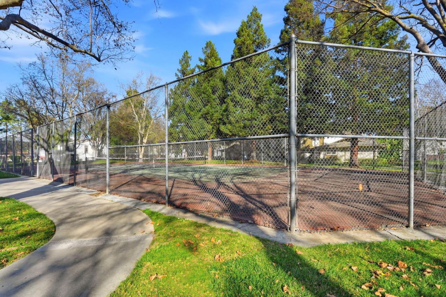 Detail Gallery Image 23 of 24 For 216 Fairway Glen Ln, San Jose,  CA 95139 - 3 Beds | 2 Baths