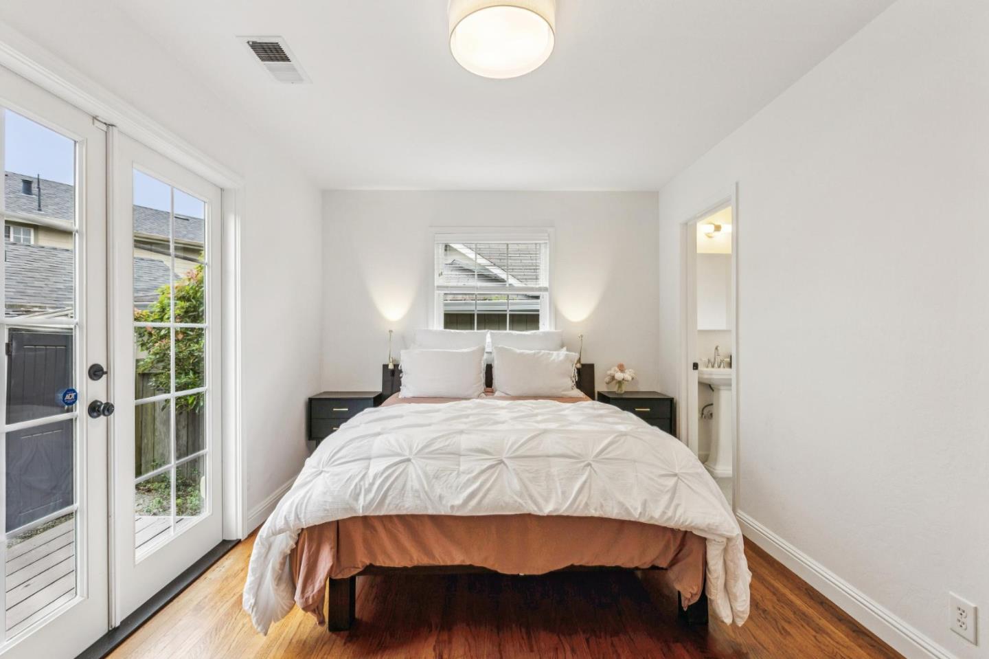 Detail Gallery Image 20 of 40 For 499 Sonora Ave, El Granada,  CA 94019 - 3 Beds | 2 Baths