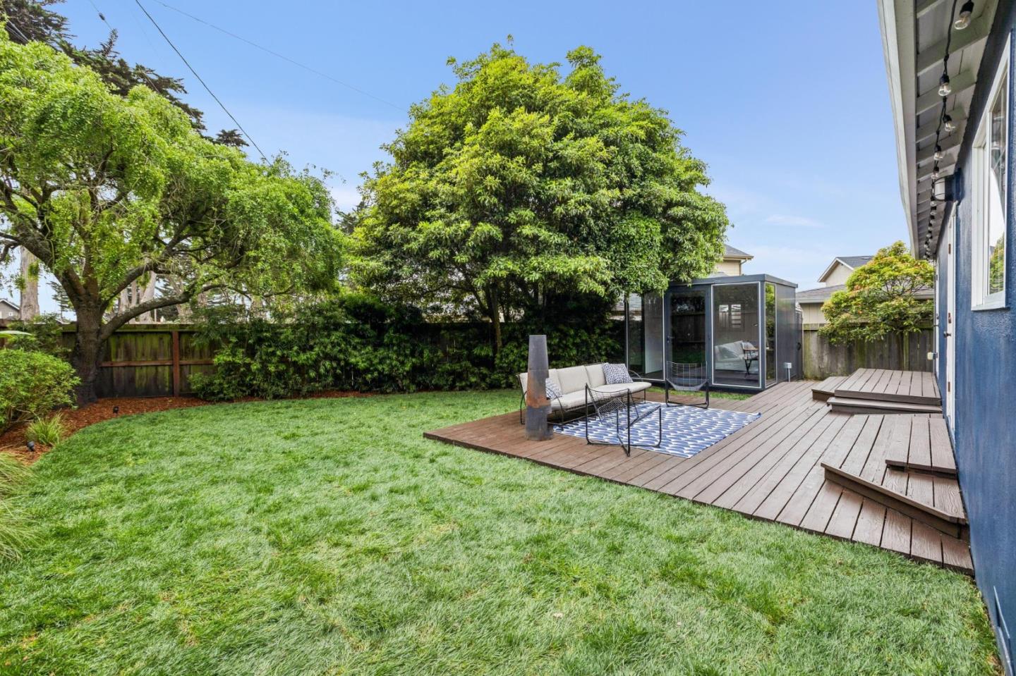 Detail Gallery Image 31 of 40 For 499 Sonora Ave, El Granada,  CA 94019 - 3 Beds | 2 Baths