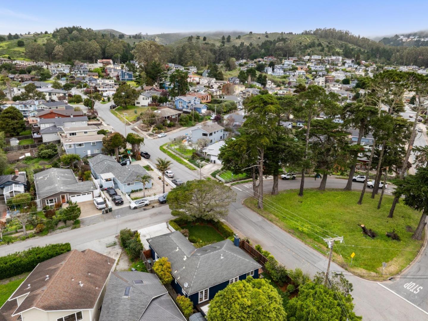 Detail Gallery Image 39 of 40 For 499 Sonora Ave, El Granada,  CA 94019 - 3 Beds | 2 Baths