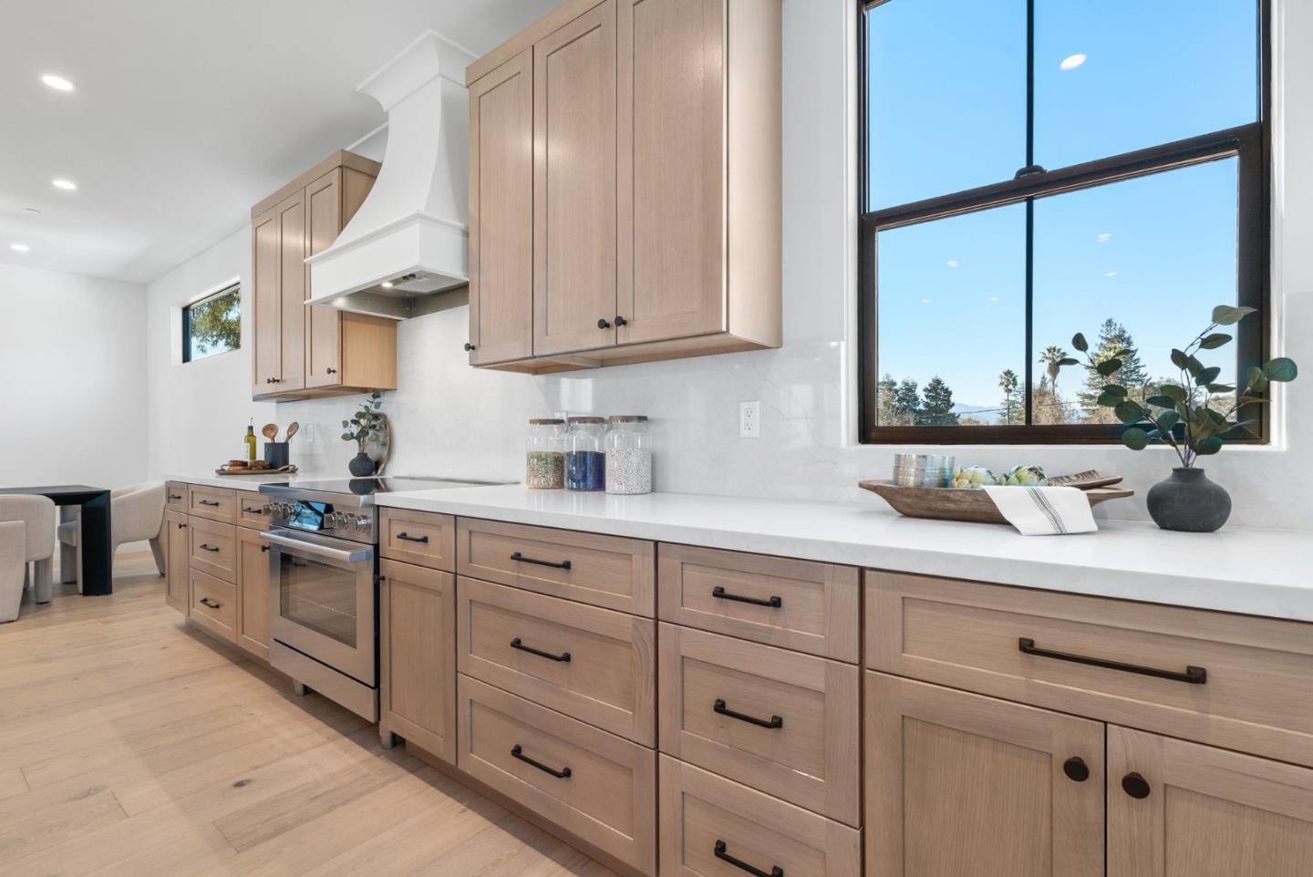 Detail Gallery Image 14 of 47 For 101 Sunnyside Ct, Campbell,  CA 95008 - 4 Beds | 3/1 Baths