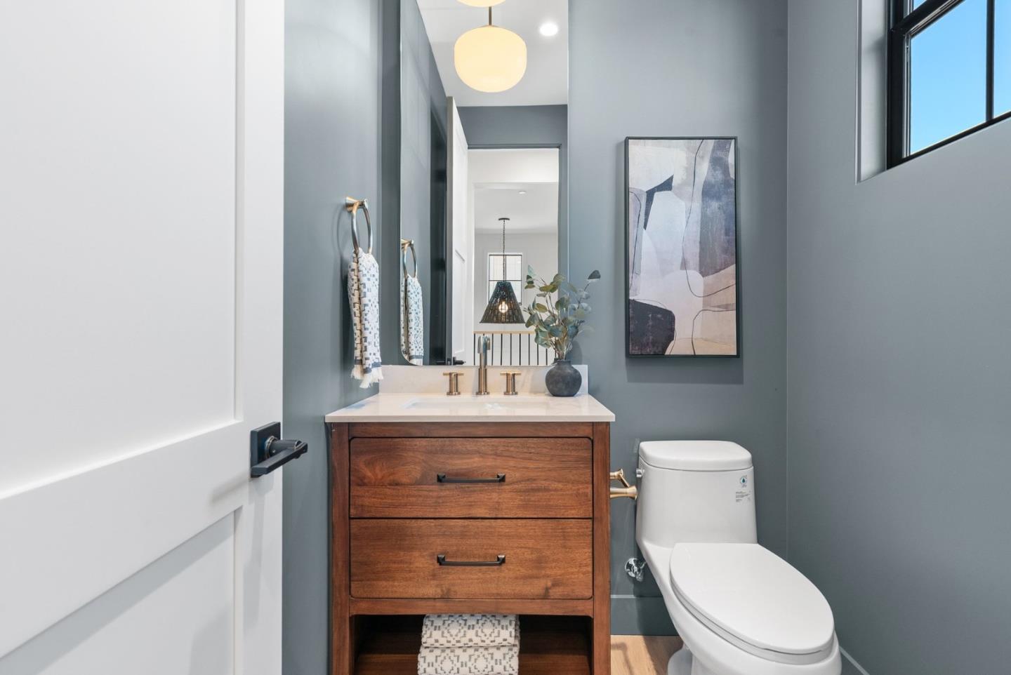 Detail Gallery Image 27 of 47 For 101 Sunnyside Ct, Campbell,  CA 95008 - 4 Beds | 3/1 Baths