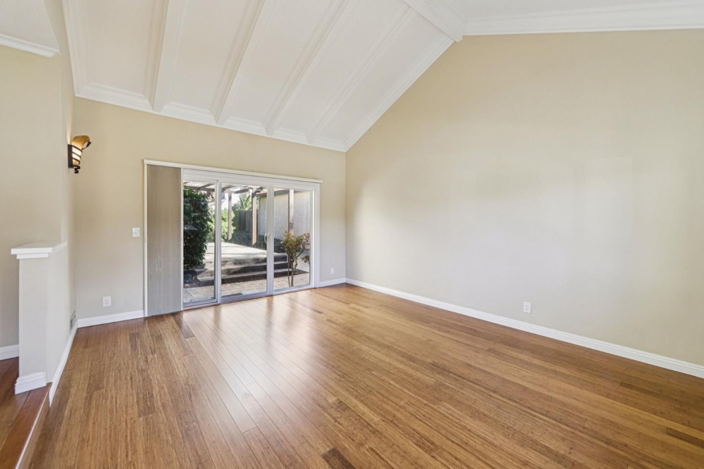 Detail Gallery Image 10 of 47 For 1460 Regalo Ct, San Jose,  CA 95128 - 4 Beds | 2 Baths