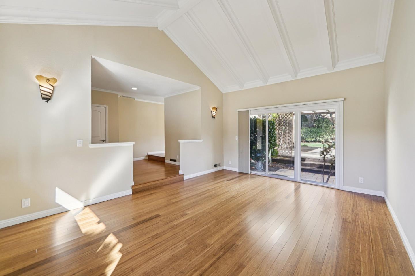 Detail Gallery Image 11 of 47 For 1460 Regalo Ct, San Jose,  CA 95128 - 4 Beds | 2 Baths