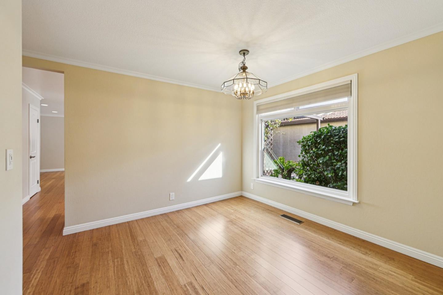 Detail Gallery Image 16 of 47 For 1460 Regalo Ct, San Jose,  CA 95128 - 4 Beds | 2 Baths