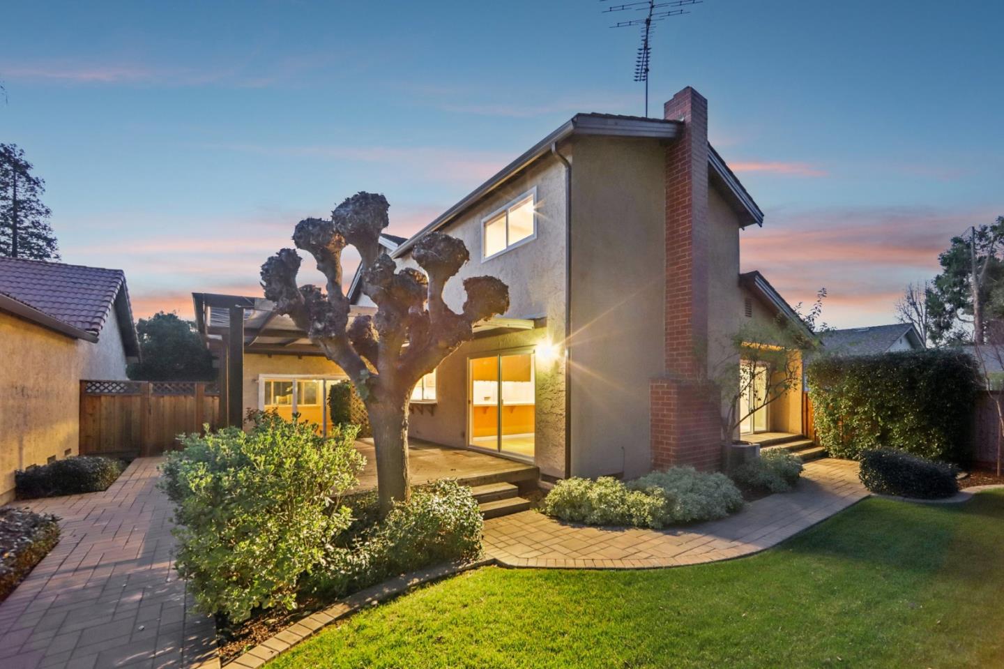 Detail Gallery Image 36 of 47 For 1460 Regalo Ct, San Jose,  CA 95128 - 4 Beds | 2 Baths