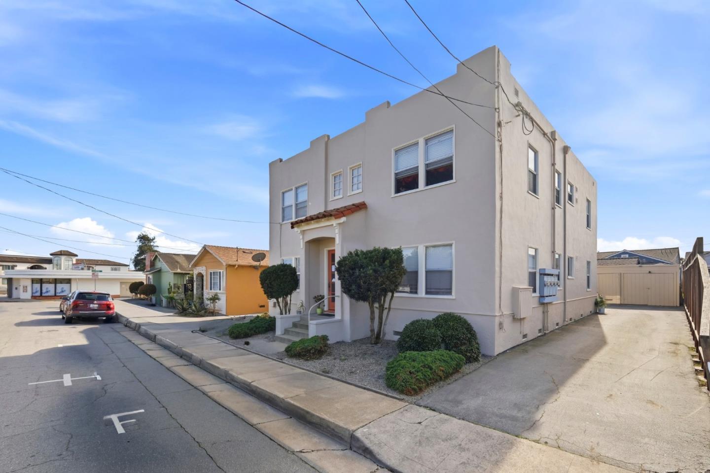 Detail Gallery Image 3 of 14 For 15 Eastern Dr, Watsonville,  CA 95076 - – Beds | – Baths