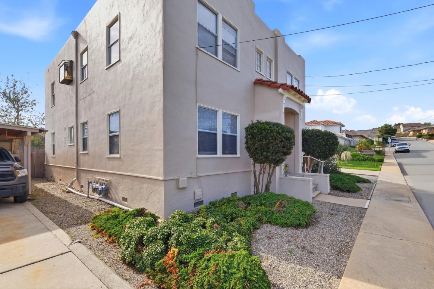 Detail Gallery Image 4 of 14 For 15 Eastern Dr, Watsonville,  CA 95076 - – Beds | – Baths