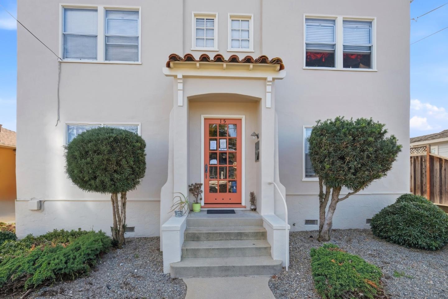 Detail Gallery Image 6 of 14 For 15 Eastern Dr, Watsonville,  CA 95076 - – Beds | – Baths