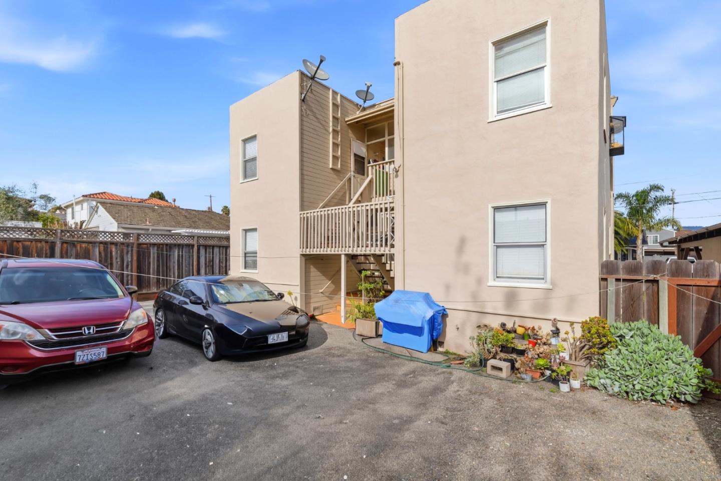 Detail Gallery Image 8 of 14 For 15 Eastern Dr, Watsonville,  CA 95076 - – Beds | – Baths