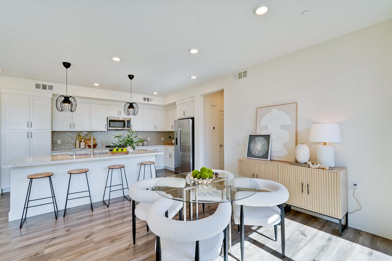 Detail Gallery Image 7 of 50 For 3690 Innovation Way #302,  Fremont,  CA 94538 - 3 Beds | 2 Baths