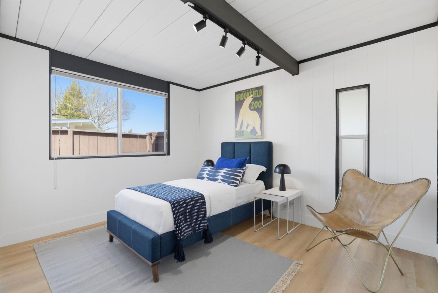 Detail Gallery Image 13 of 30 For 1321 Lennox Way, Sunnyvale,  CA 94087 - 4 Beds | 2 Baths