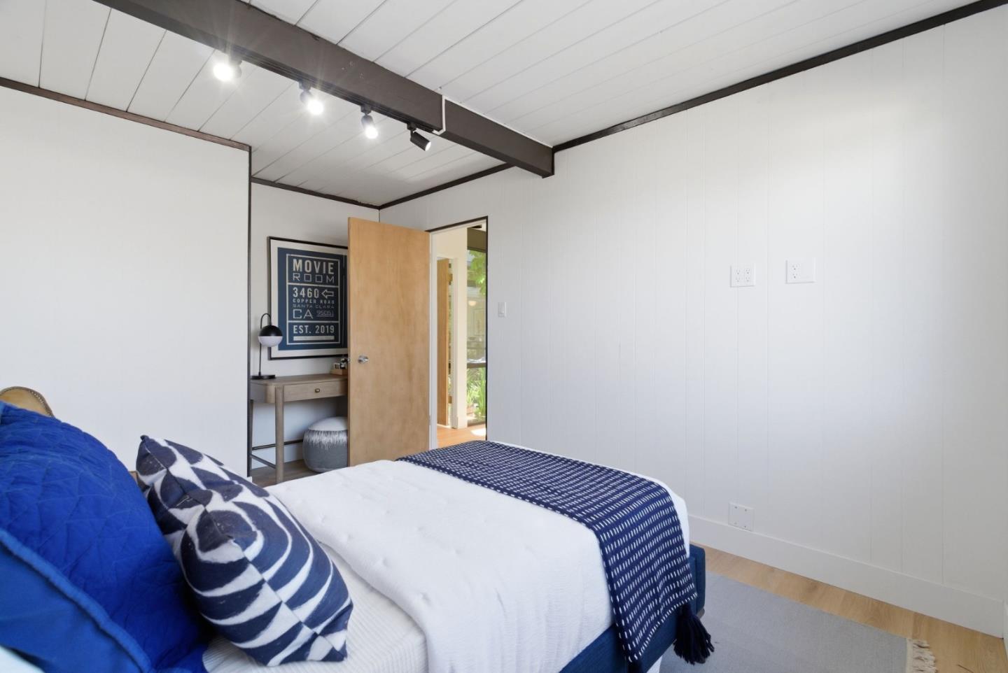 Detail Gallery Image 14 of 30 For 1321 Lennox Way, Sunnyvale,  CA 94087 - 4 Beds | 2 Baths