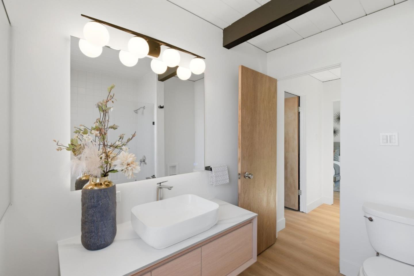 Detail Gallery Image 15 of 30 For 1321 Lennox Way, Sunnyvale,  CA 94087 - 4 Beds | 2 Baths