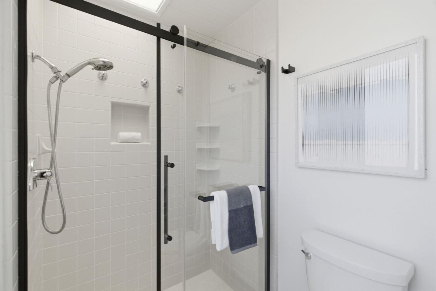 Detail Gallery Image 21 of 30 For 1321 Lennox Way, Sunnyvale,  CA 94087 - 4 Beds | 2 Baths