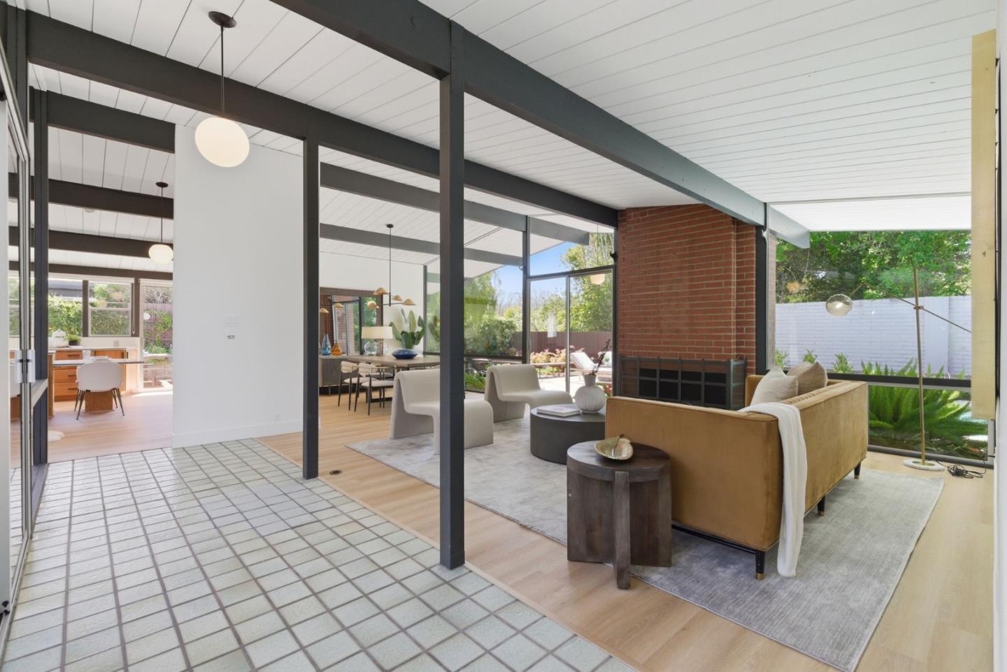 Detail Gallery Image 3 of 30 For 1321 Lennox Way, Sunnyvale,  CA 94087 - 4 Beds | 2 Baths