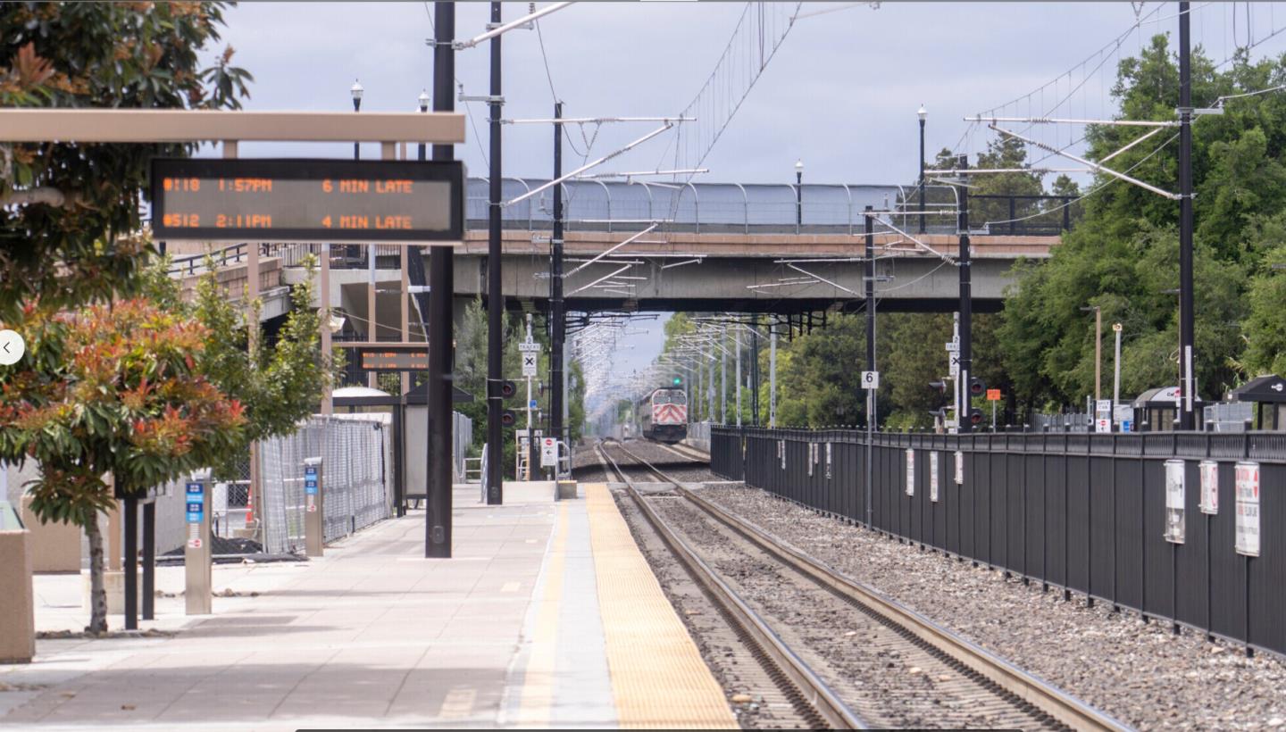 Detail Gallery Image 33 of 36 For 1321 Lennox Way, Sunnyvale,  CA 94087 - 4 Beds | 2 Baths