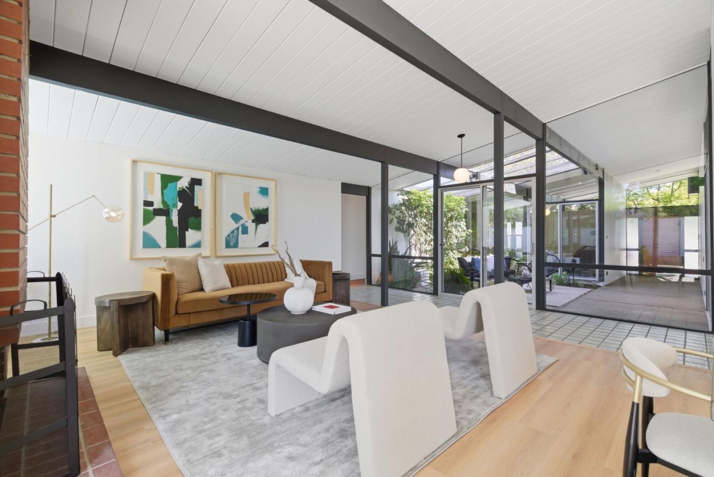 Detail Gallery Image 5 of 30 For 1321 Lennox Way, Sunnyvale,  CA 94087 - 4 Beds | 2 Baths