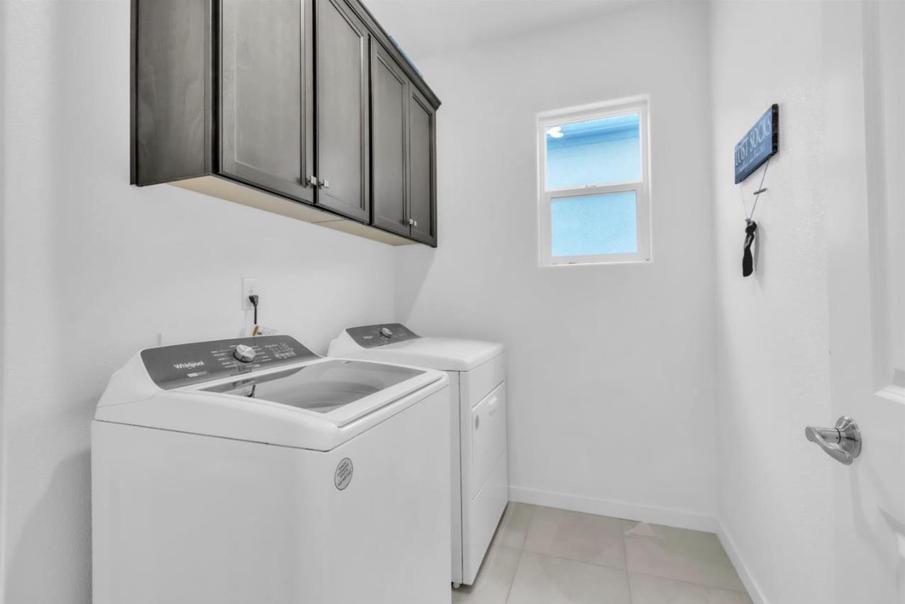 Detail Gallery Image 12 of 28 For 1618 Aleppo Ln, Sacramento,  CA 95834 - 3 Beds | 2/1 Baths