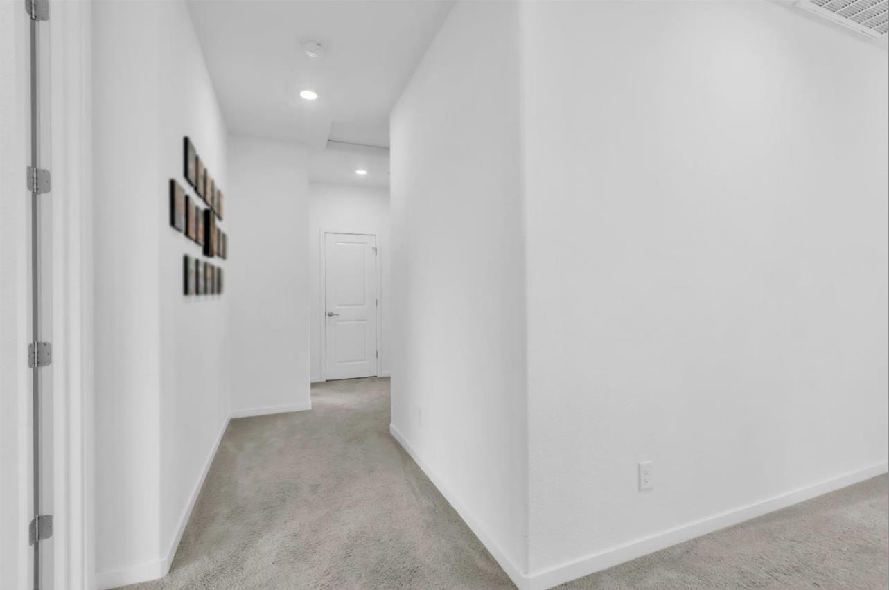 Detail Gallery Image 13 of 28 For 1618 Aleppo Ln, Sacramento,  CA 95834 - 3 Beds | 2/1 Baths