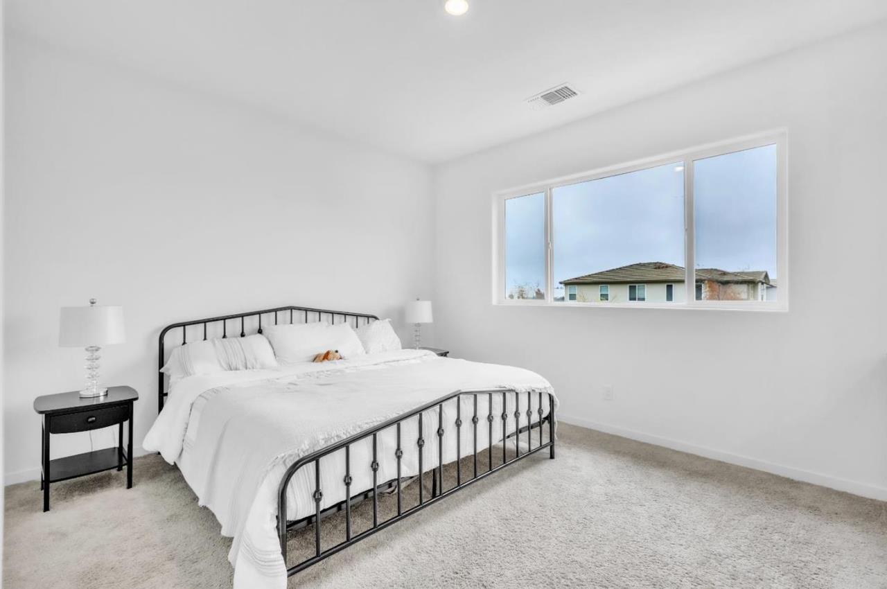 Detail Gallery Image 14 of 28 For 1618 Aleppo Ln, Sacramento,  CA 95834 - 3 Beds | 2/1 Baths