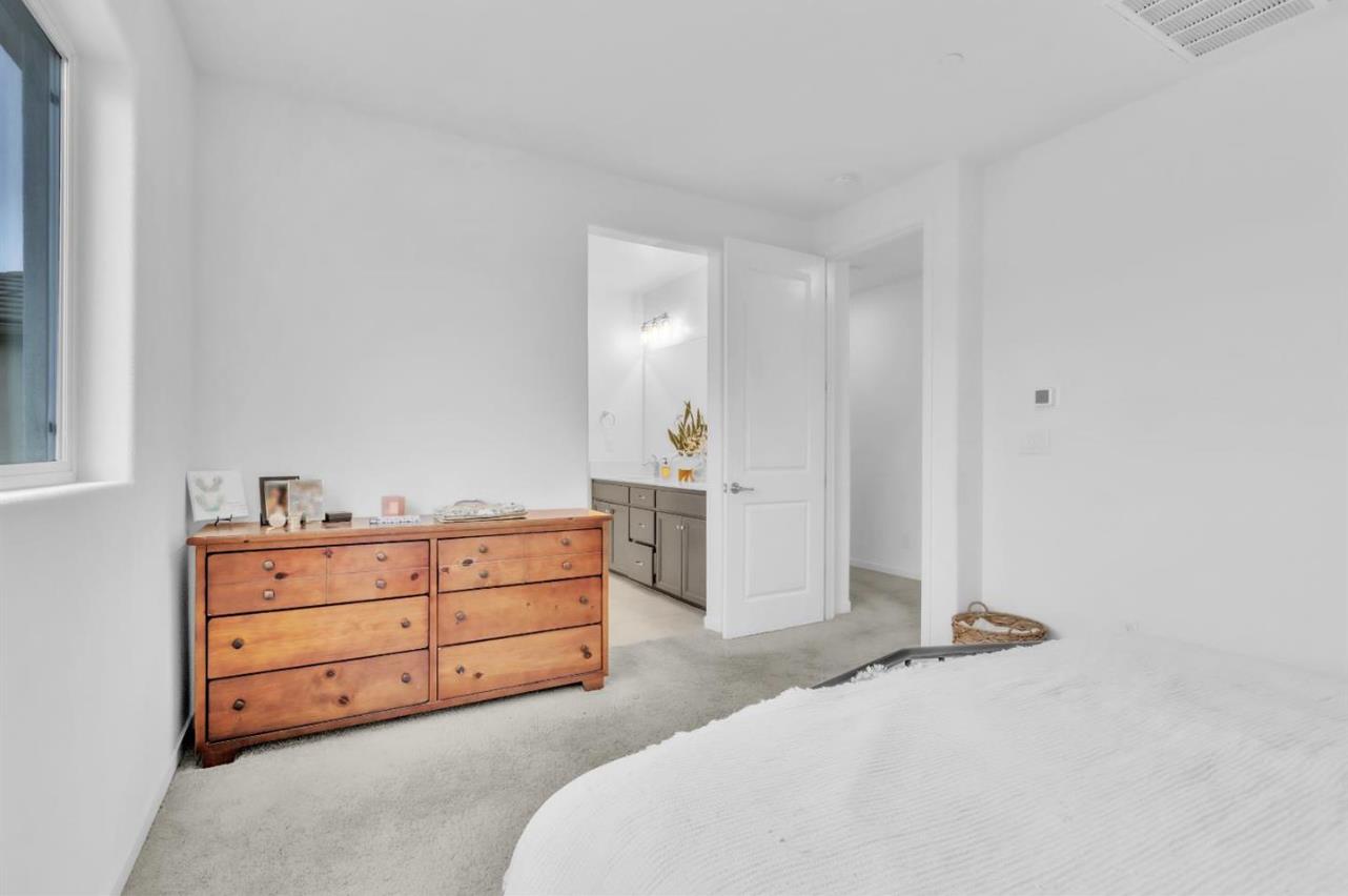 Detail Gallery Image 16 of 28 For 1618 Aleppo Ln, Sacramento,  CA 95834 - 3 Beds | 2/1 Baths