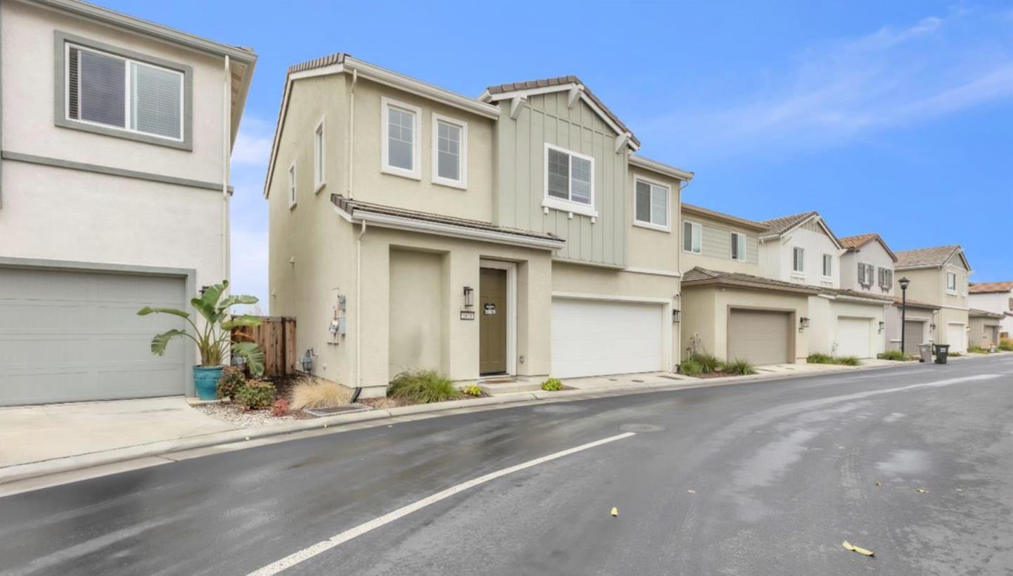 Detail Gallery Image 2 of 28 For 1618 Aleppo Ln, Sacramento,  CA 95834 - 3 Beds | 2/1 Baths