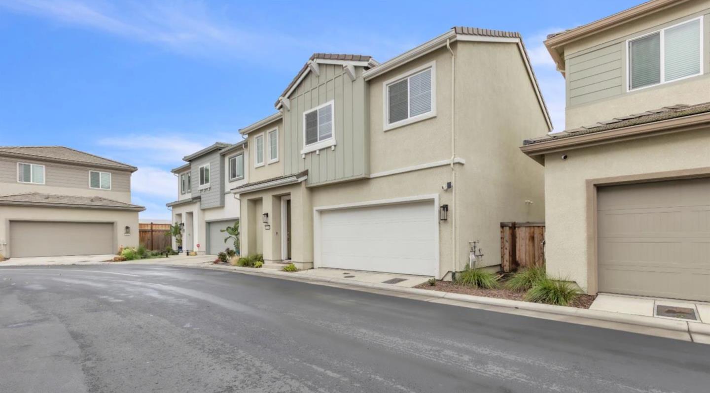 Detail Gallery Image 3 of 28 For 1618 Aleppo Ln, Sacramento,  CA 95834 - 3 Beds | 2/1 Baths