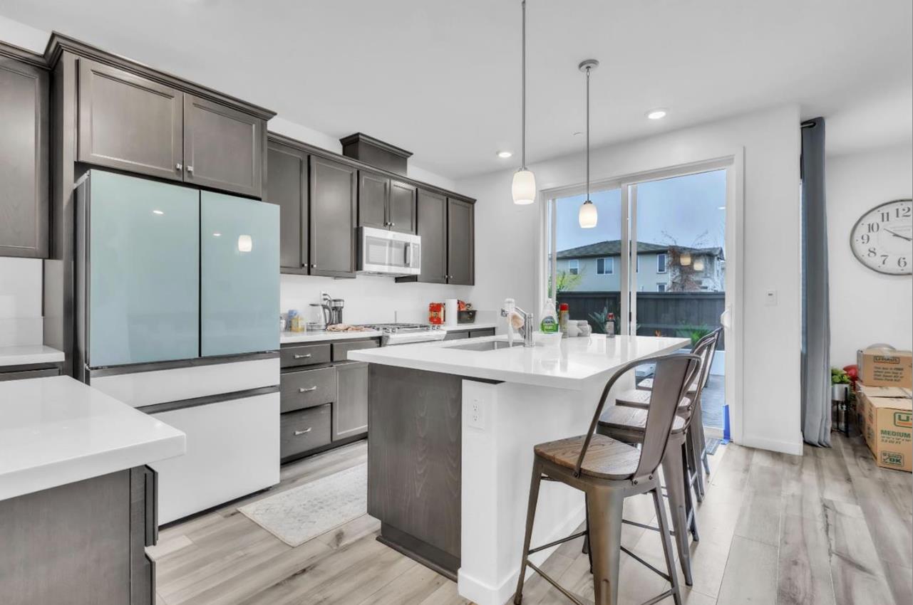 Detail Gallery Image 5 of 28 For 1618 Aleppo Ln, Sacramento,  CA 95834 - 3 Beds | 2/1 Baths