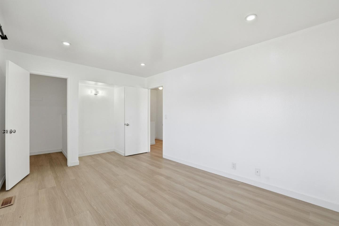 Photo #18: ML82037170 Listing: Photo #18