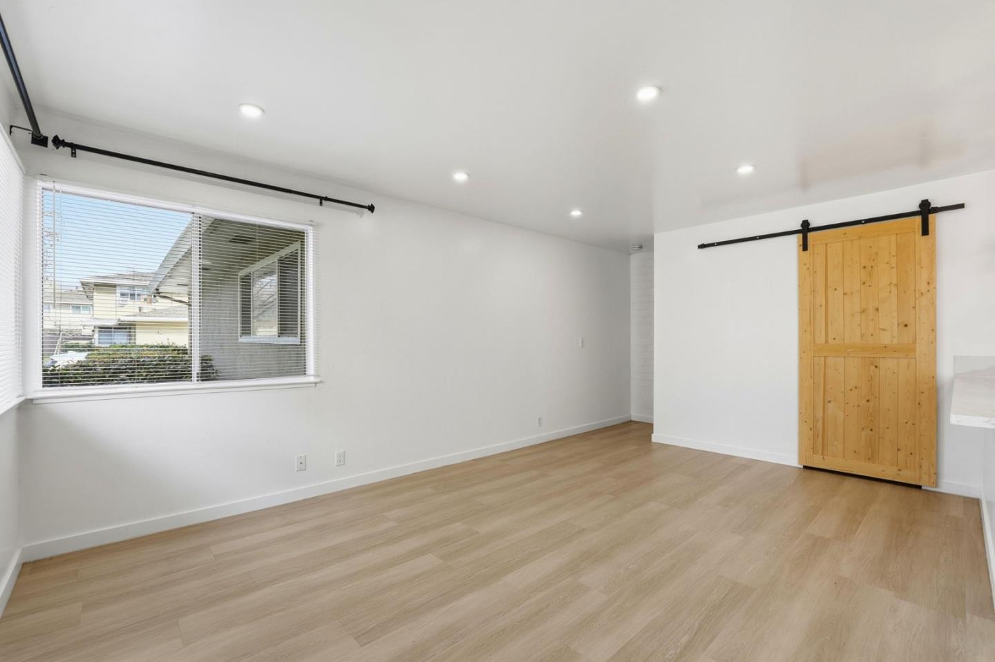 Photo #5: ML82037170 Listing: Photo #5