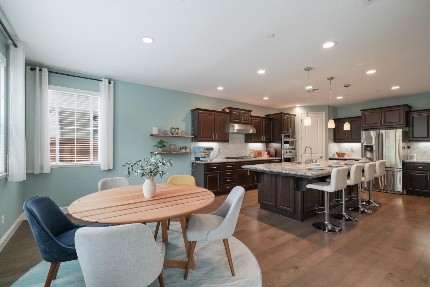 Detail Gallery Image 15 of 57 For 29710 Cantera, Hayward,  CA 94544 - 4 Beds | 3 Baths