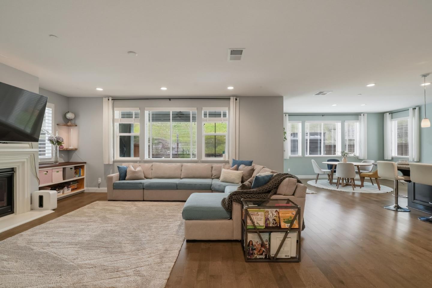 Detail Gallery Image 8 of 57 For 29710 Cantera, Hayward,  CA 94544 - 4 Beds | 3 Baths