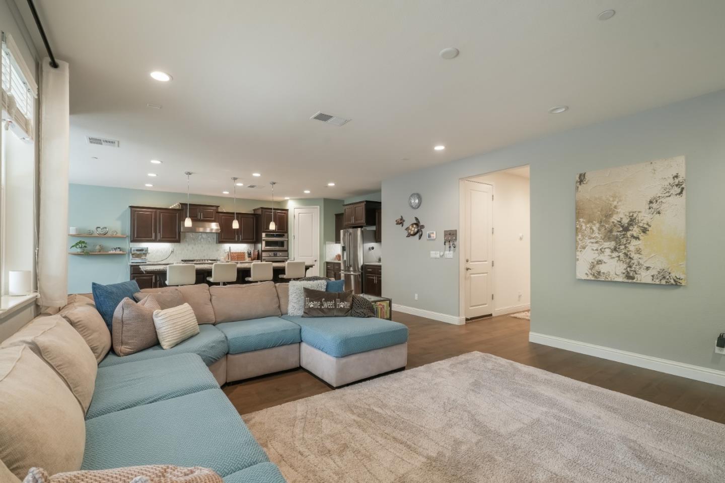 Detail Gallery Image 9 of 57 For 29710 Cantera, Hayward,  CA 94544 - 4 Beds | 3 Baths