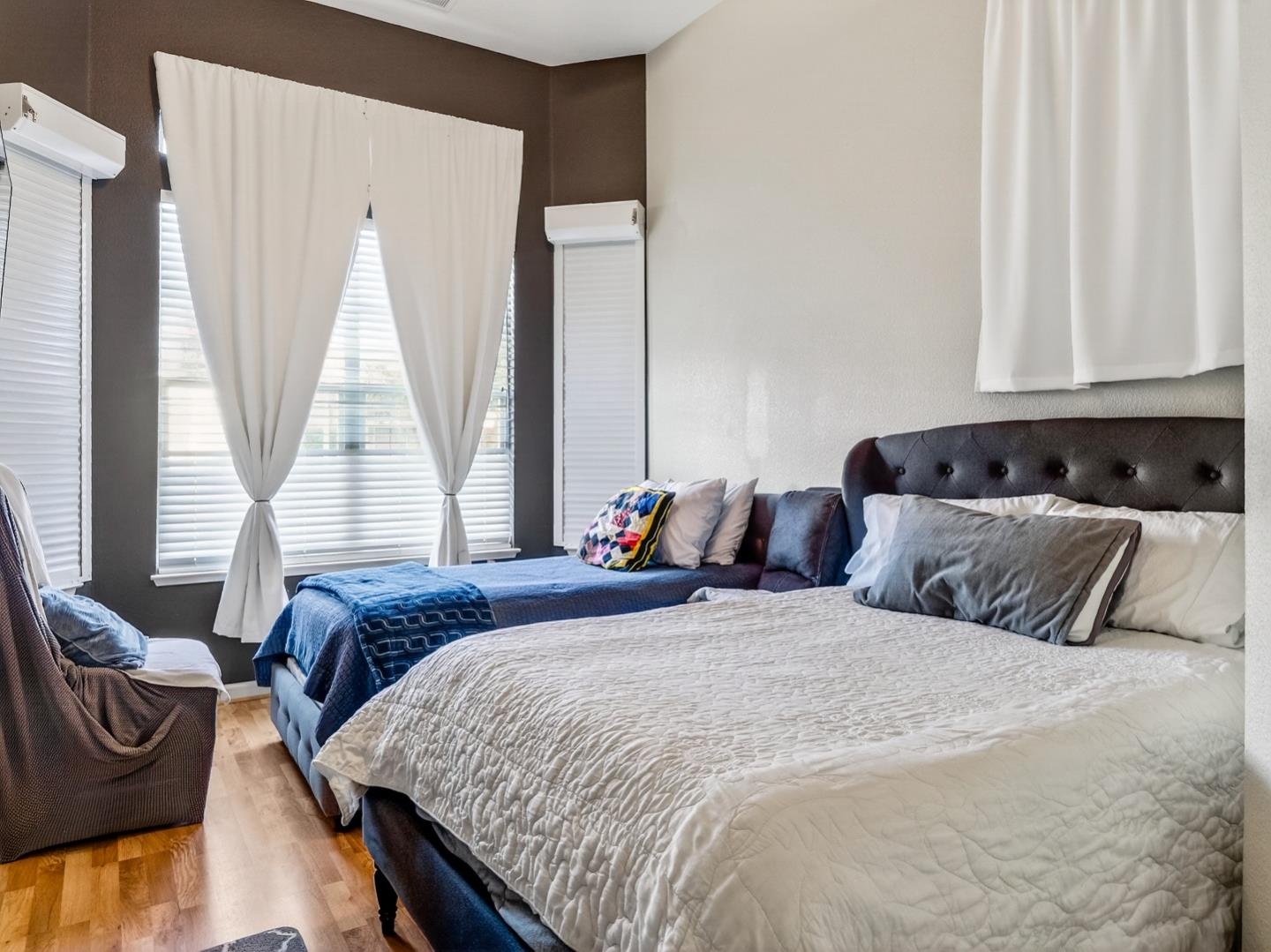 Detail Gallery Image 10 of 26 For 9123 Rancho Hills Dr, Gilroy,  CA 95020 - 5 Beds | 3 Baths