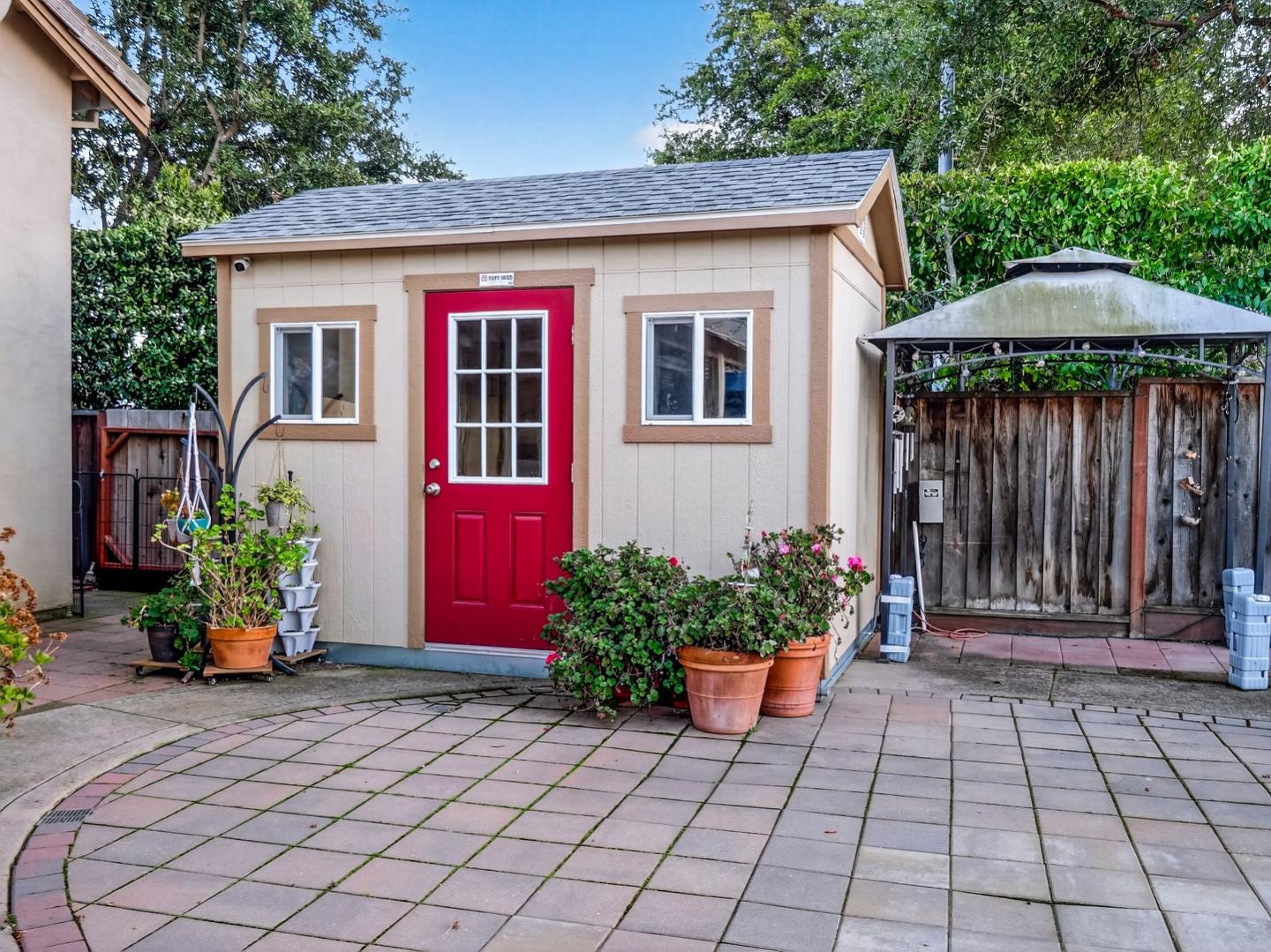 Detail Gallery Image 12 of 26 For 9123 Rancho Hills Dr, Gilroy,  CA 95020 - 5 Beds | 3 Baths