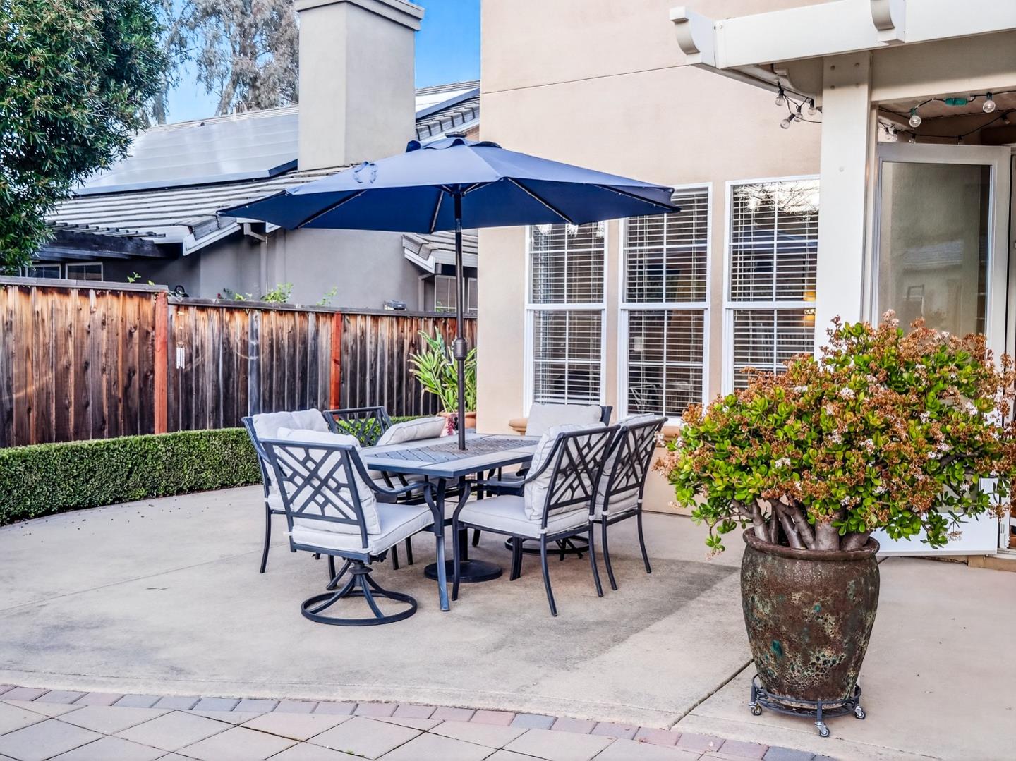 Detail Gallery Image 13 of 26 For 9123 Rancho Hills Dr, Gilroy,  CA 95020 - 5 Beds | 3 Baths