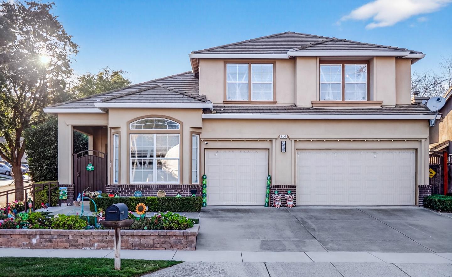 Detail Gallery Image 23 of 26 For 9123 Rancho Hills Dr, Gilroy,  CA 95020 - 5 Beds | 3 Baths