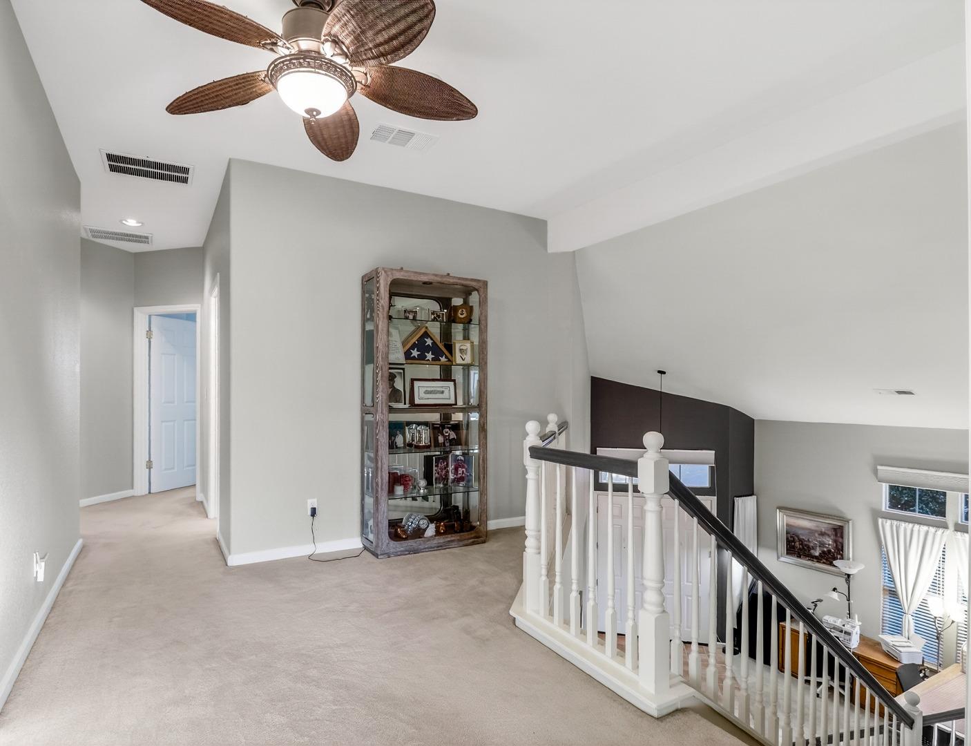 Detail Gallery Image 7 of 26 For 9123 Rancho Hills Dr, Gilroy,  CA 95020 - 5 Beds | 3 Baths