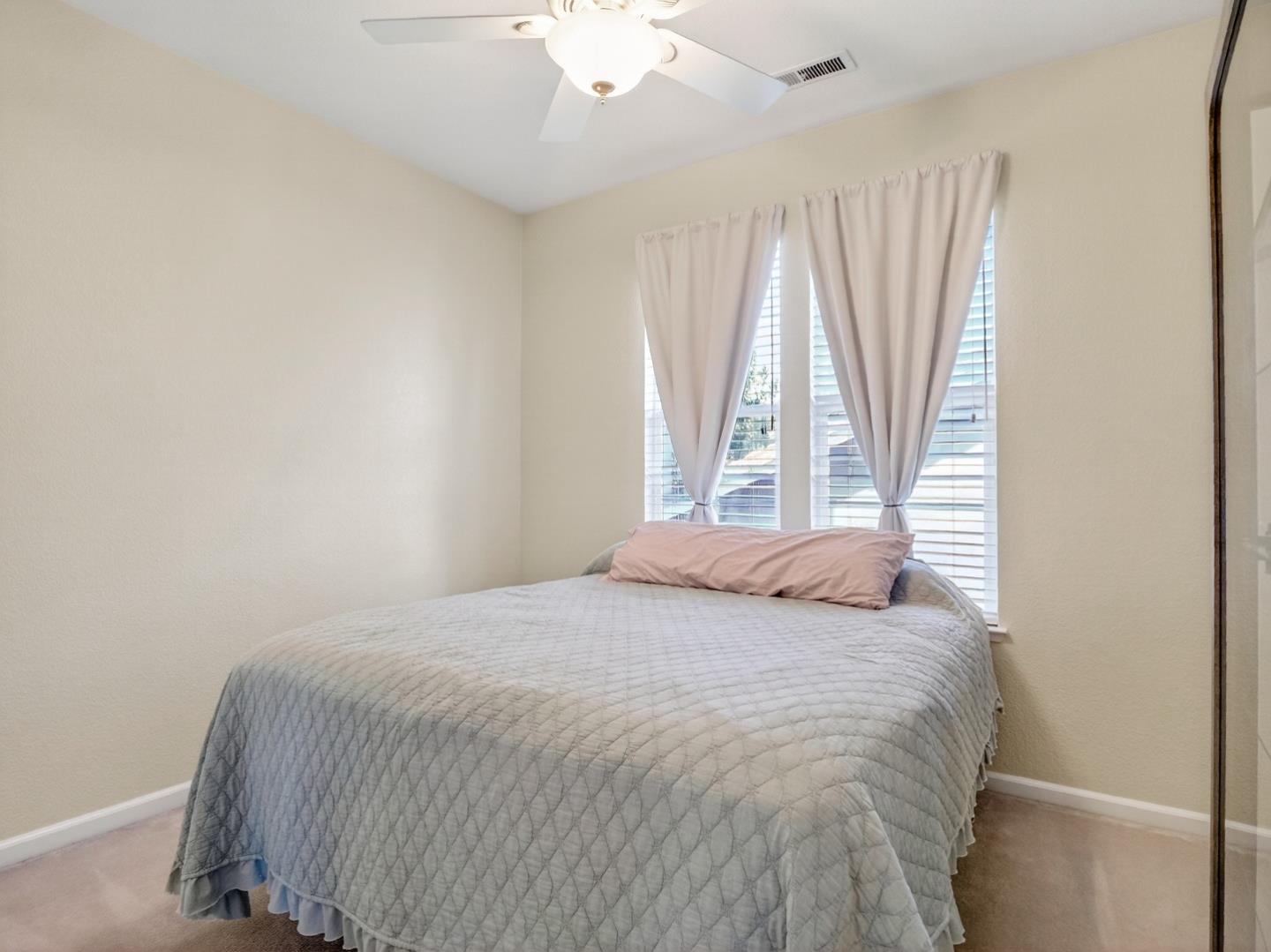 Detail Gallery Image 9 of 26 For 9123 Rancho Hills Dr, Gilroy,  CA 95020 - 5 Beds | 3 Baths